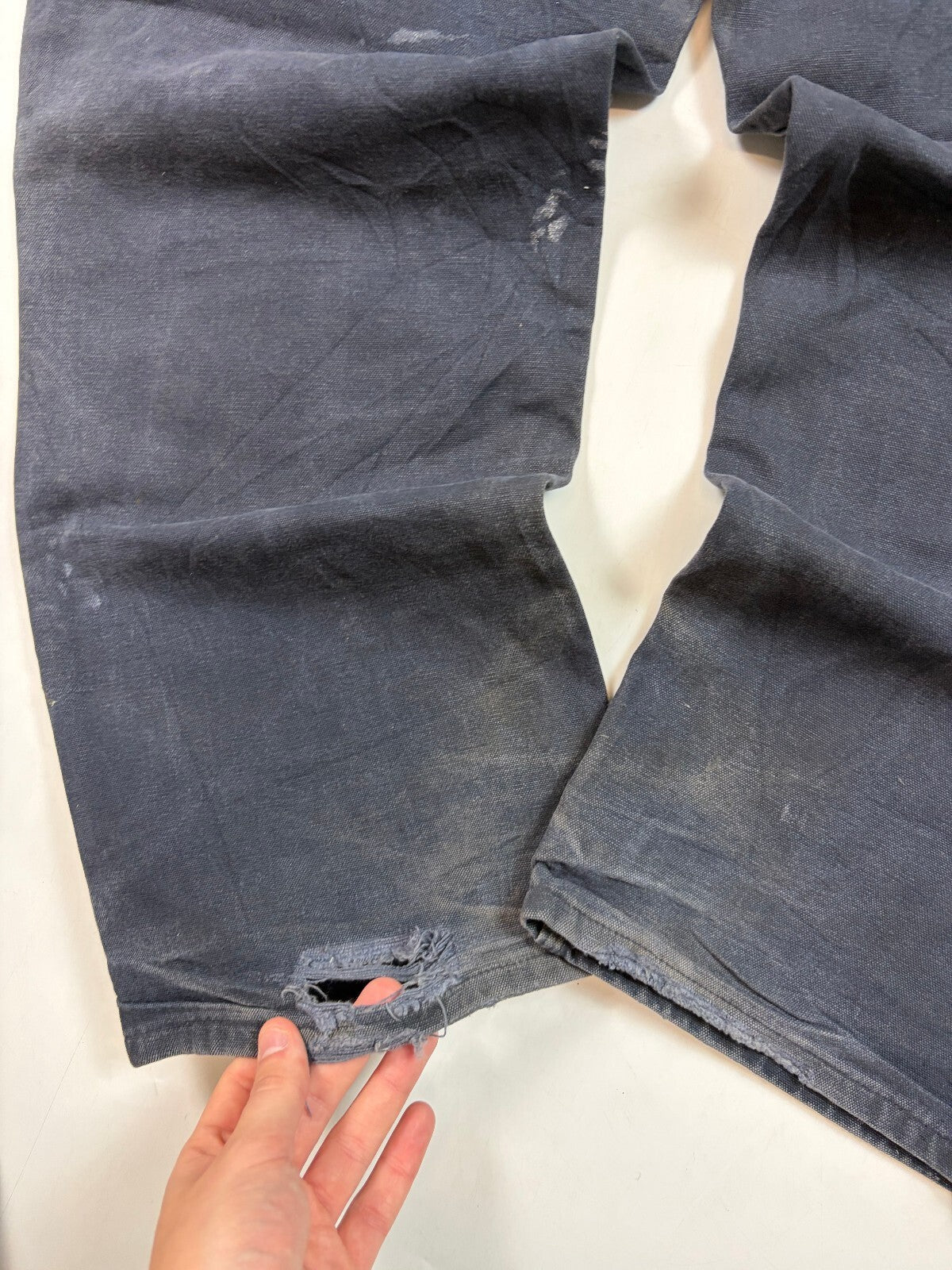 Carhartt distressed baggy carpenter pants (W34)