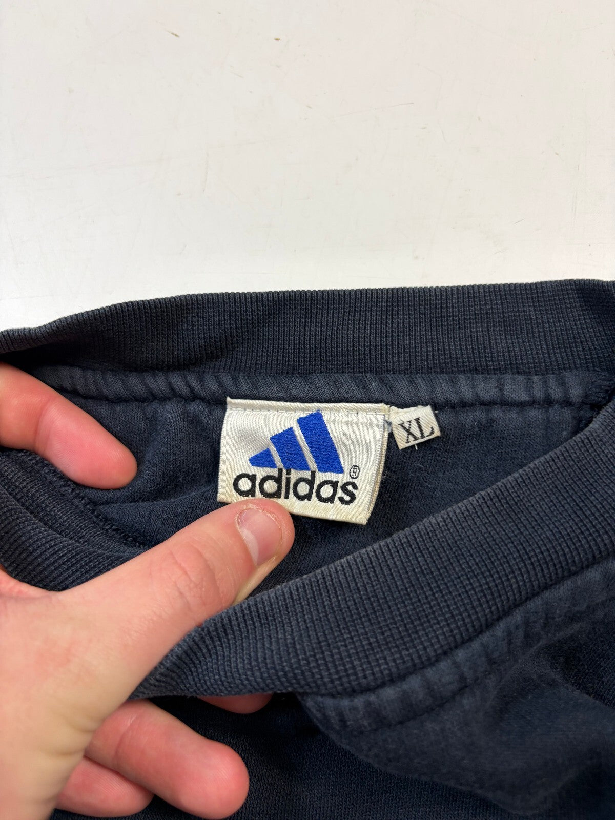 Vintage 90s adidas centre logo sweatshirt (XL)