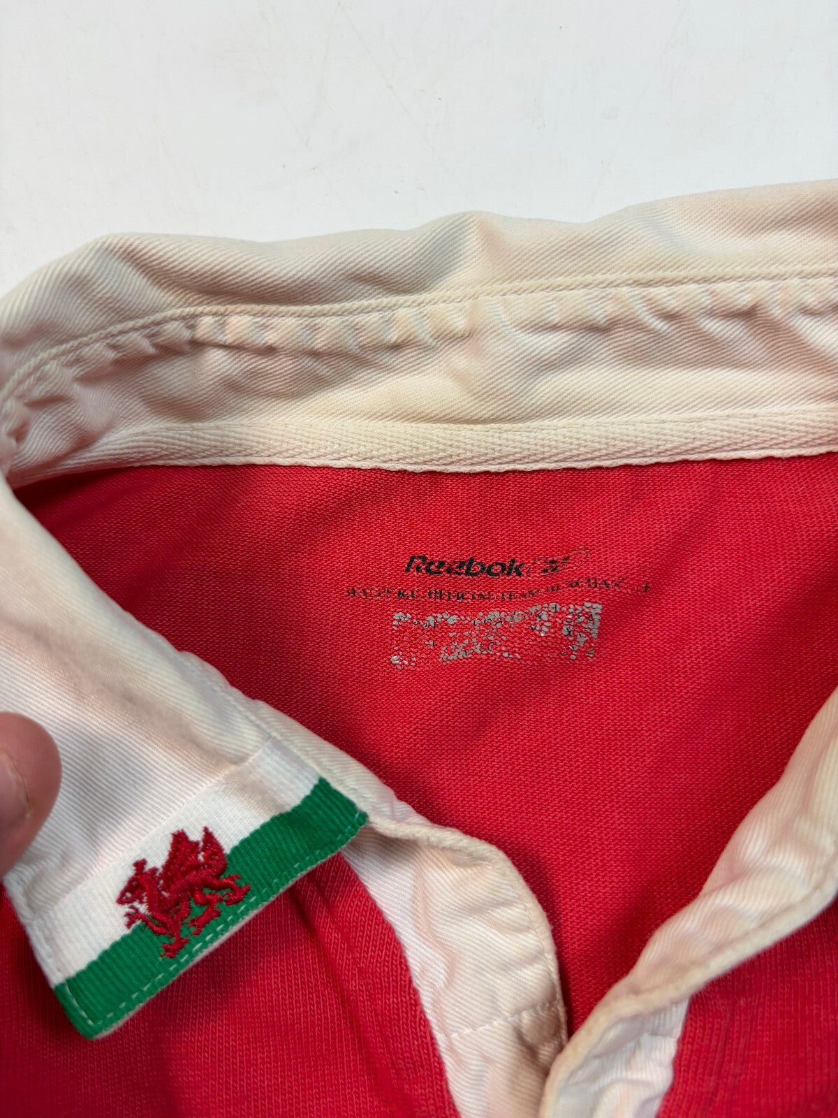 Vintage Wales 2005/06 Reebok rugby union shirt (XXL)