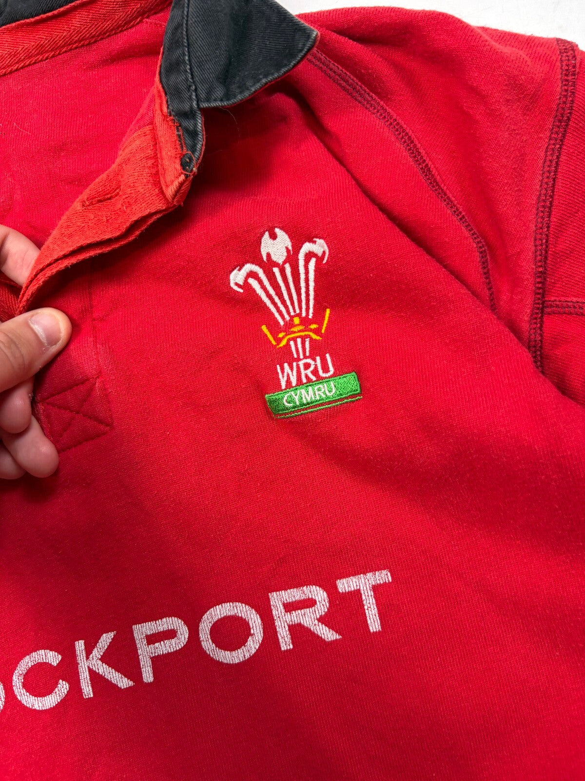 Vintage Wales 2002-04 Reebok home rugby union shirt (L)