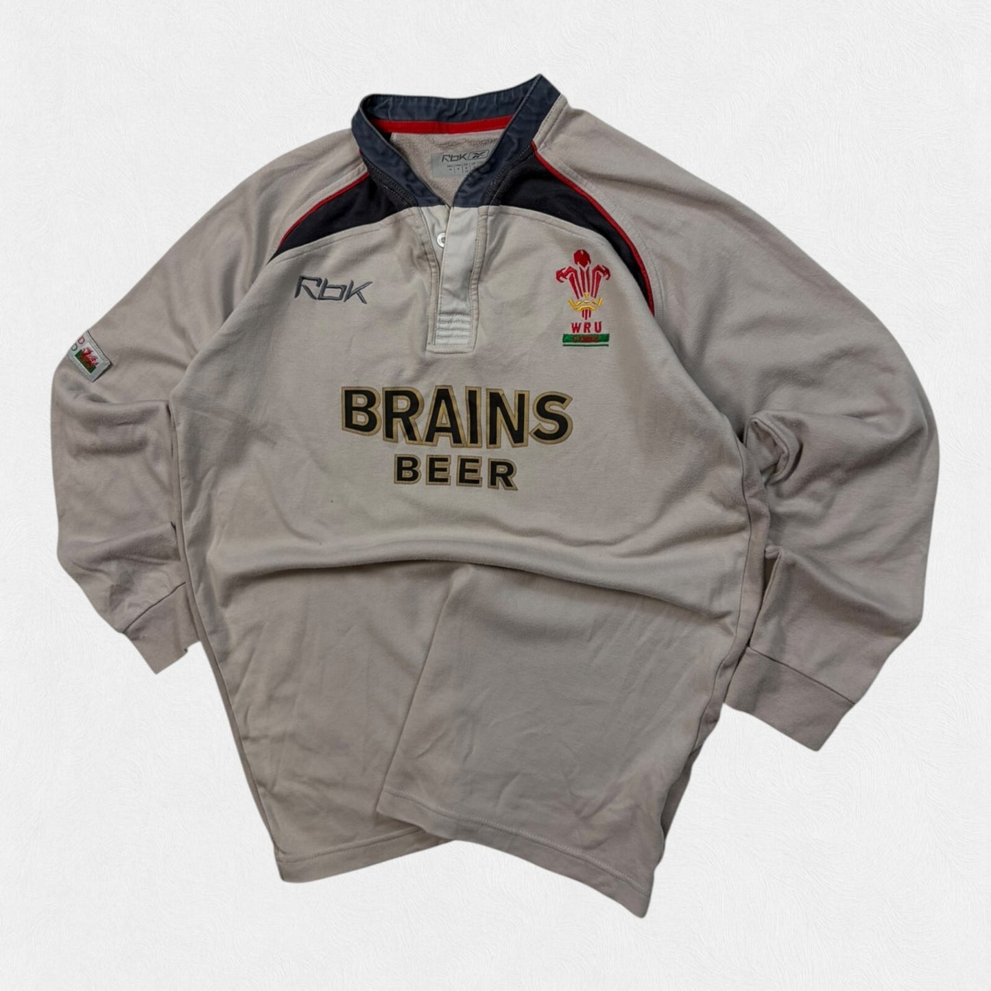 Vintage Wales 2005-07 Reebok away rugby shirt (S)