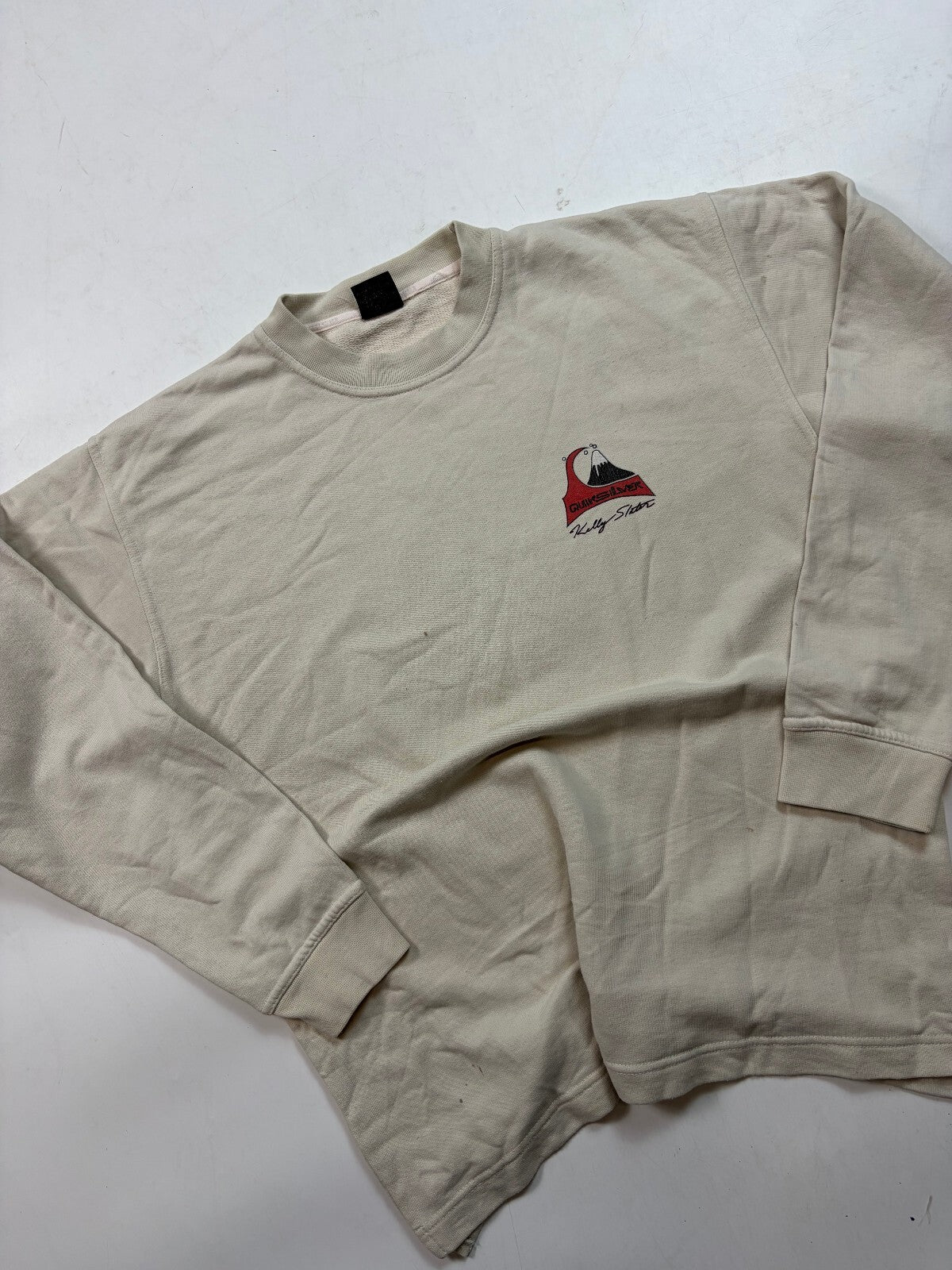Vintage Y2K Quiksilver surfwear graphic sweatshirt (M)