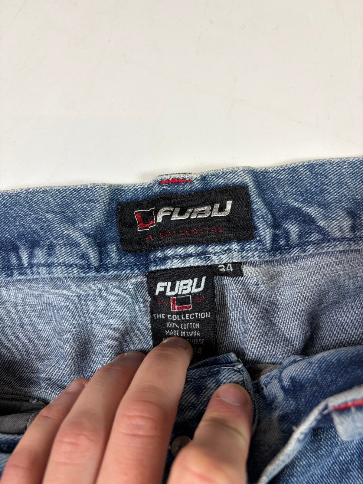 Vintage Y2K Fubu baggy hip hop cargo jeans (W34)