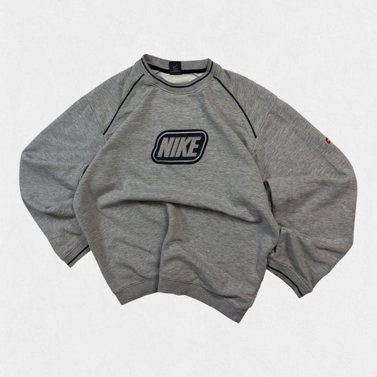 Vintage Y2K Nike spell out sweatshirt (XL)
