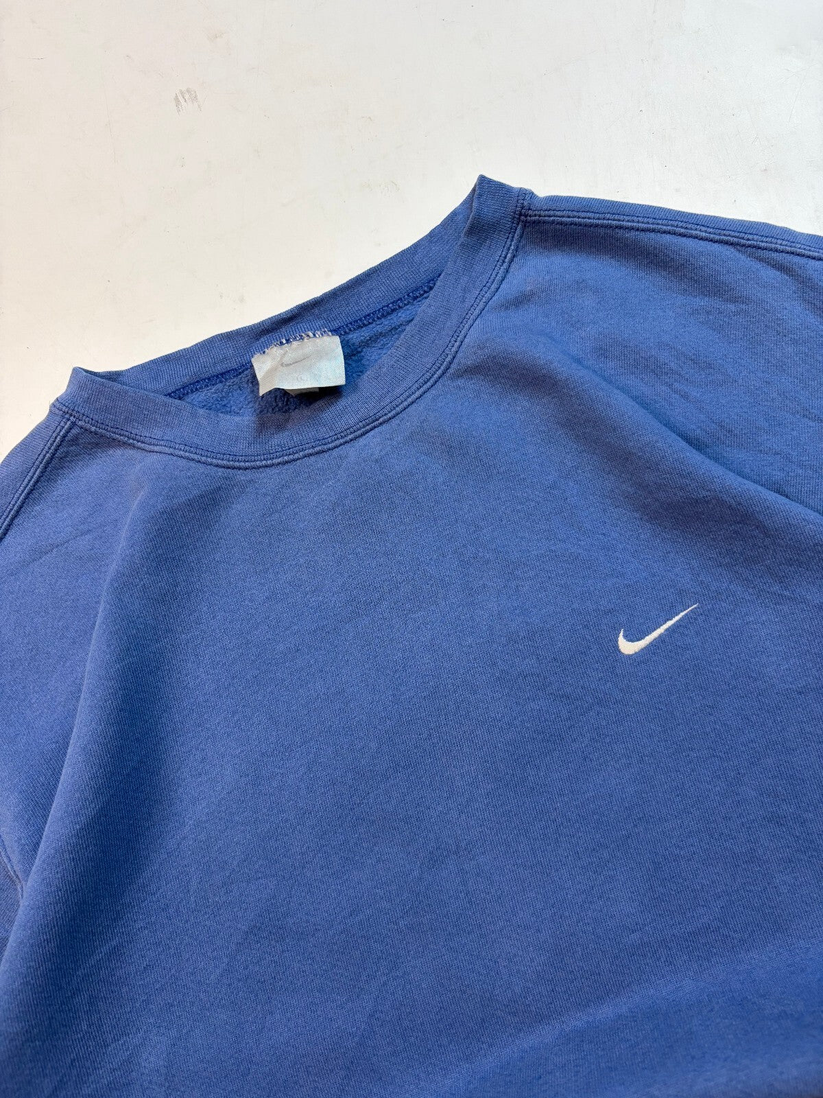 Vintage 90s Nike mini swoosh sweatshirt (L)