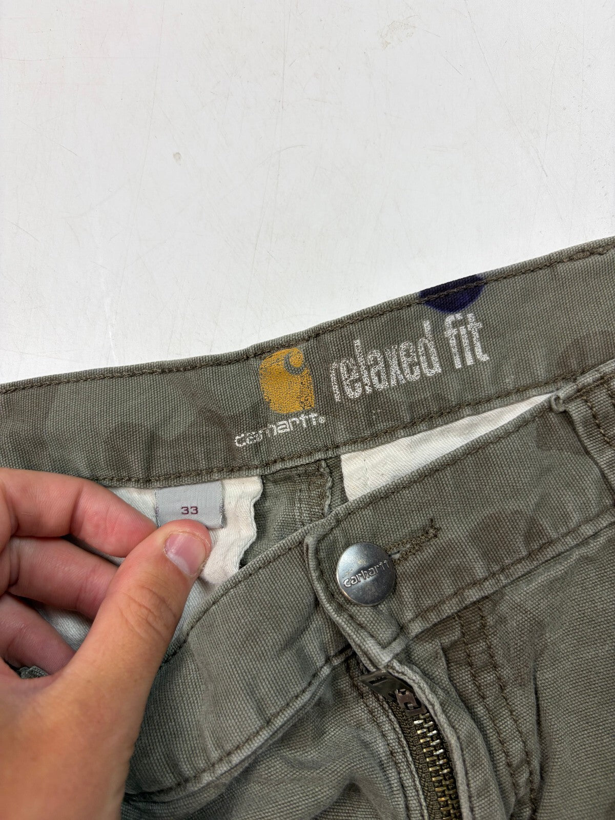Carhartt baggy camouflage cargo shorts (W33)