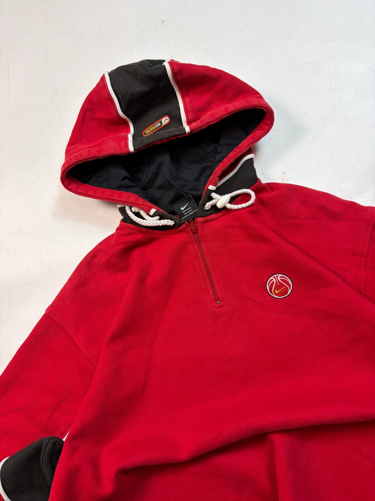Vintage 90s Nike basketball hoodie (L)