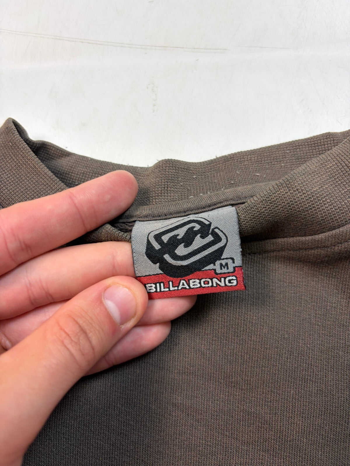 Vintage Y2K Billabong surfwear sweatshirt (M)