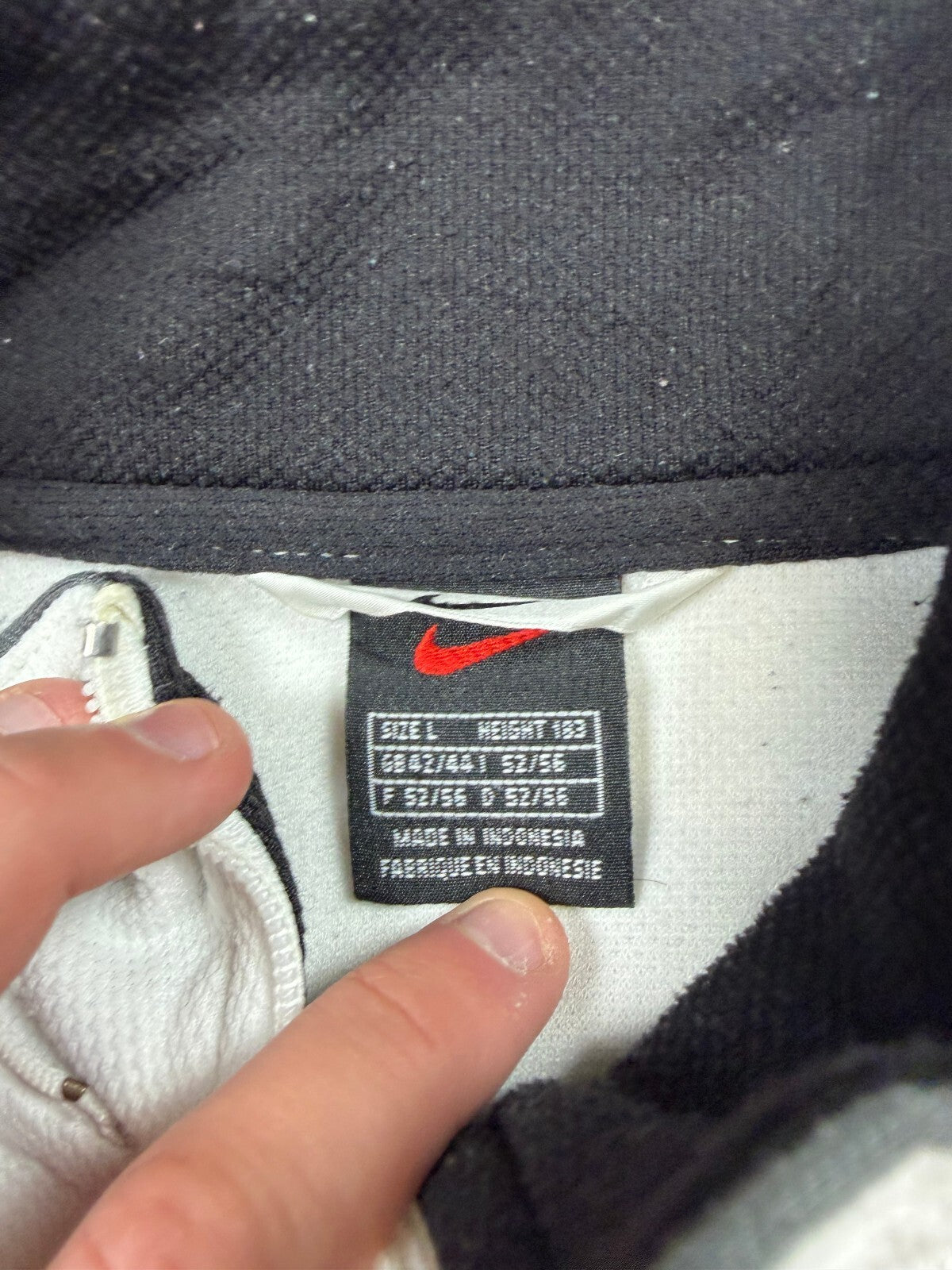 Vintage 90s Nike mini swoosh track jacket (L)