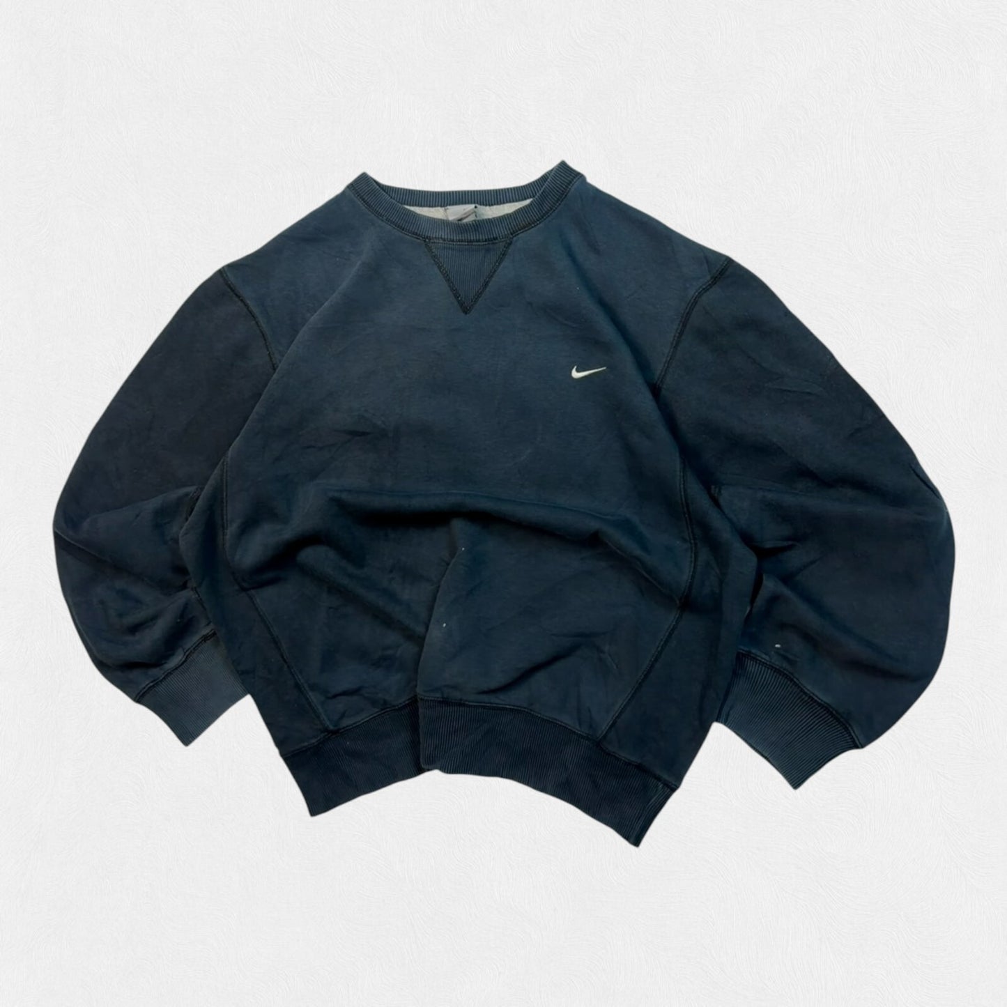 Vintage Y2K Nike mini swoosh sweatshirt (L)