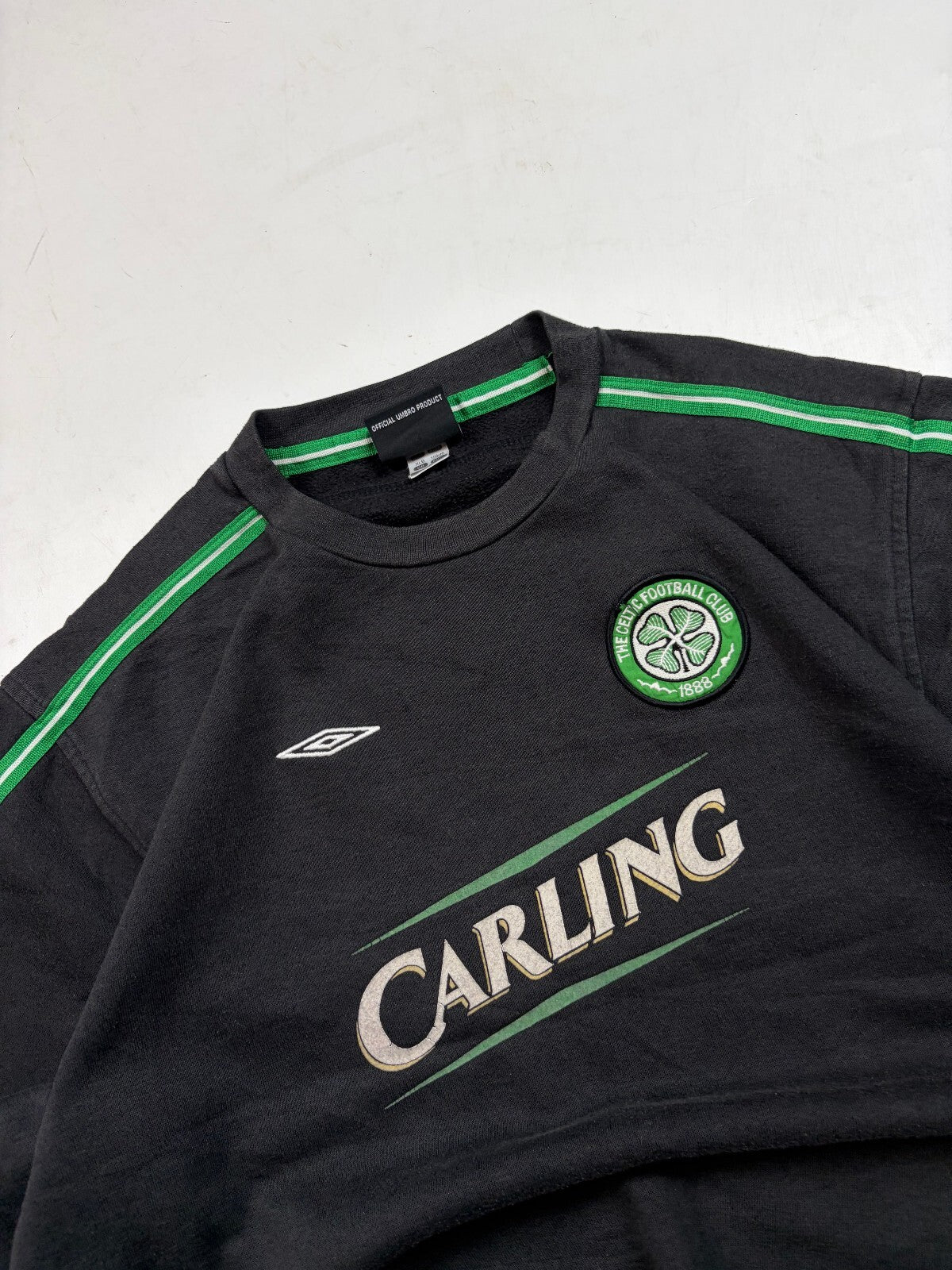 Vintage Celtic 2004 Umbro football sweatshirt (XS)