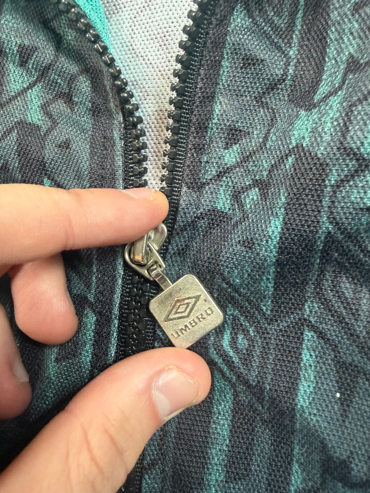 Vintage 90s Umbro abstract track jacket (XL)