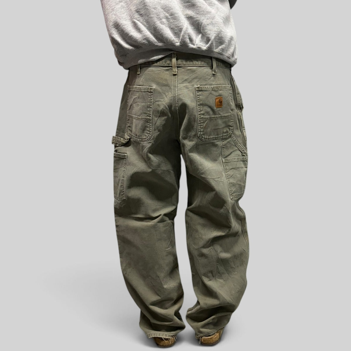 Carhartt baggy carpenter pants (W36)