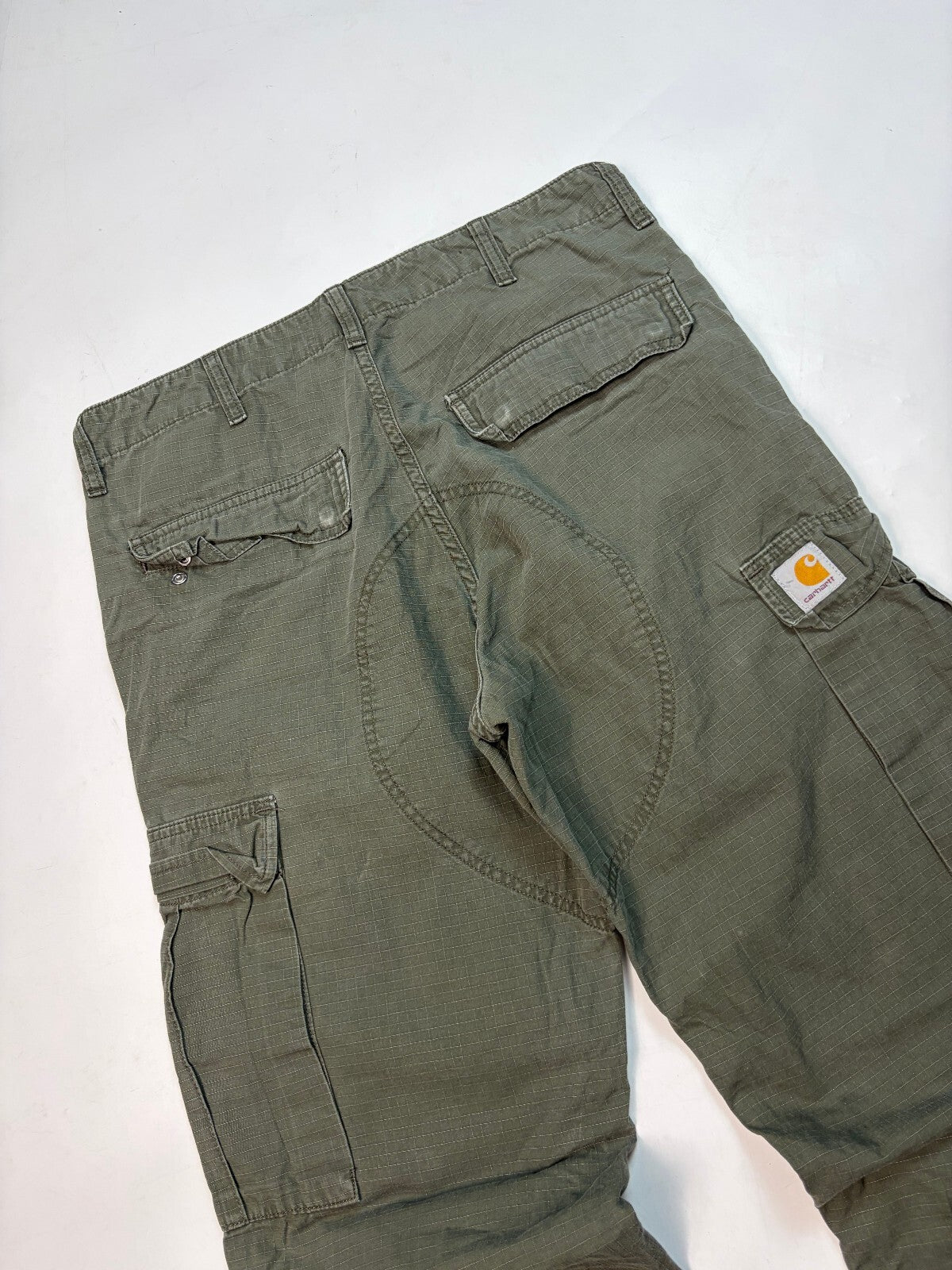 Carhartt baggy cargo pants (W31)