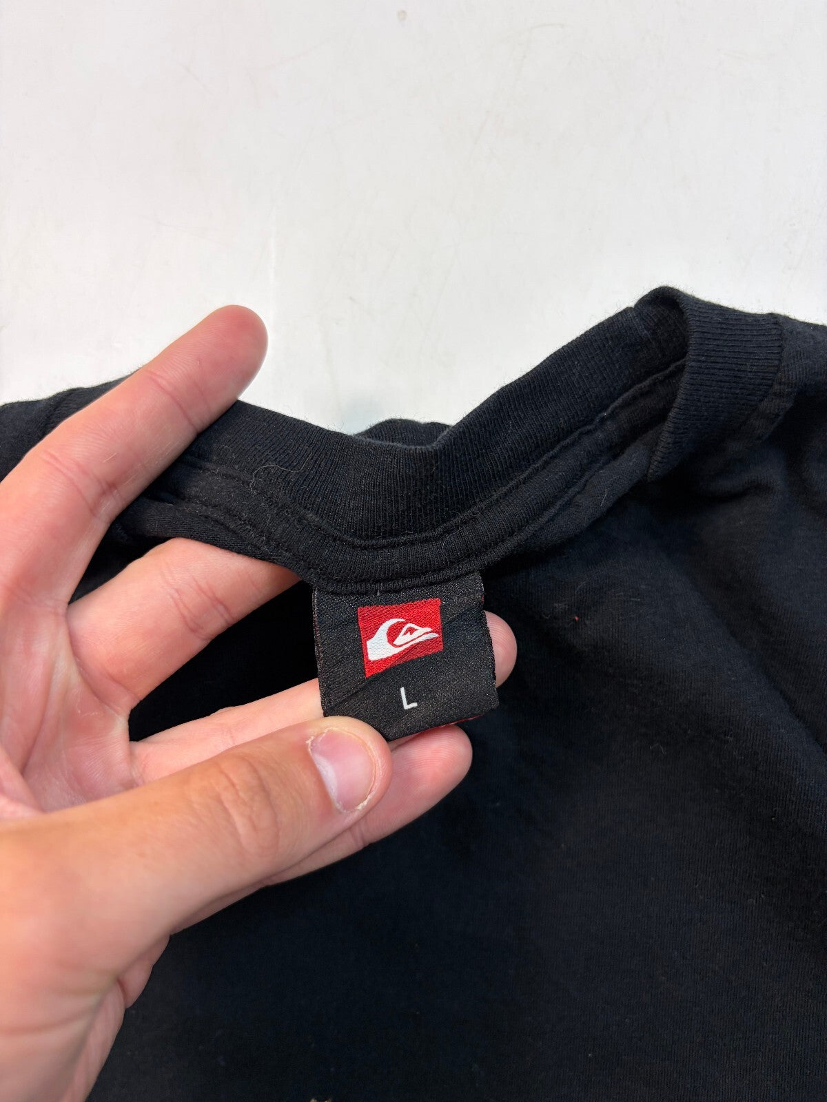 Vintage Y2K Quiksilver spell out graphic surfing tee (L)