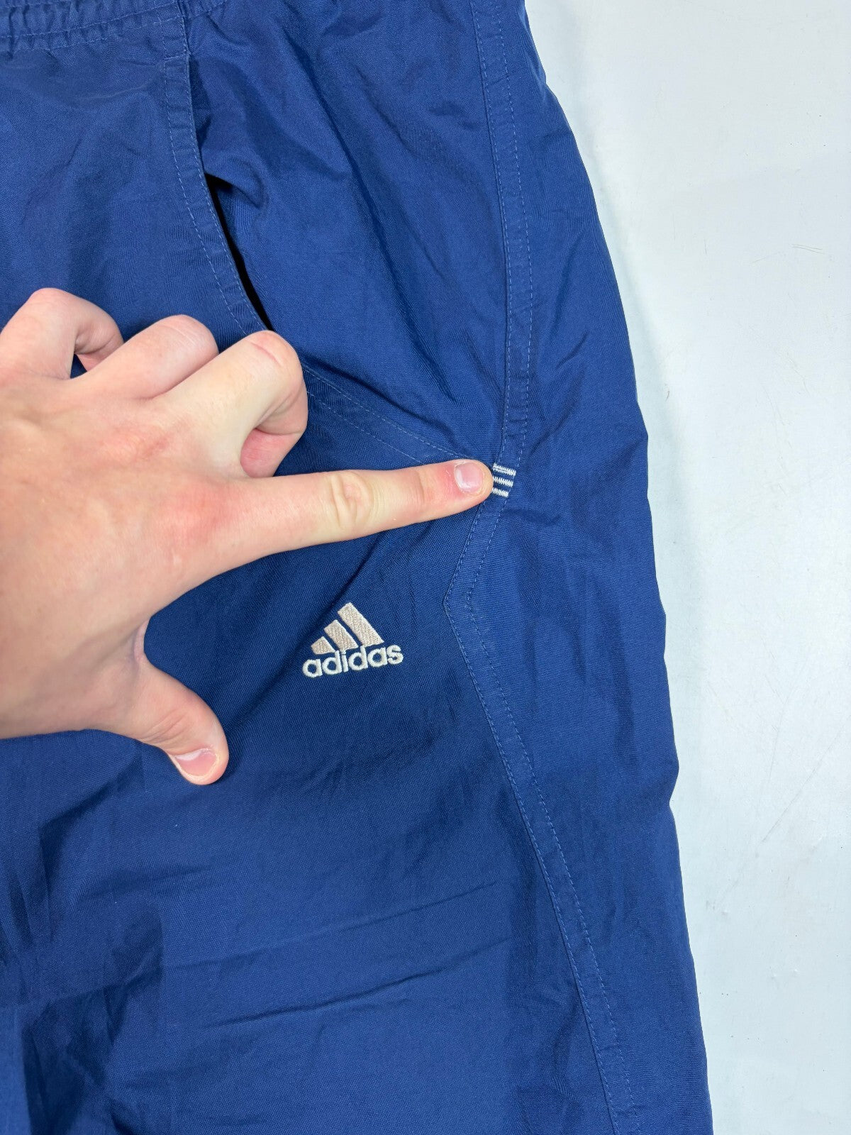 Vintage 90s adidas baggy track pants (M)