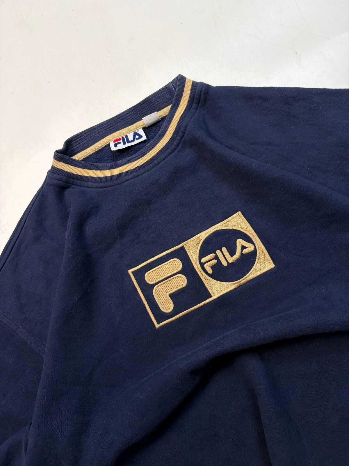 Vintage 90s Fila centre logo sweatshirt (XL)