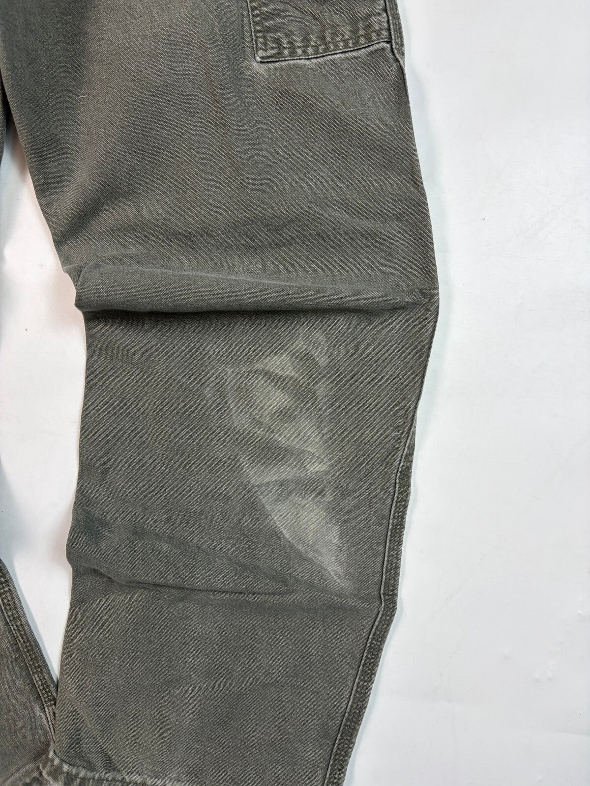 Vintage Carhartt B11 baggy carpenter pants (W33)