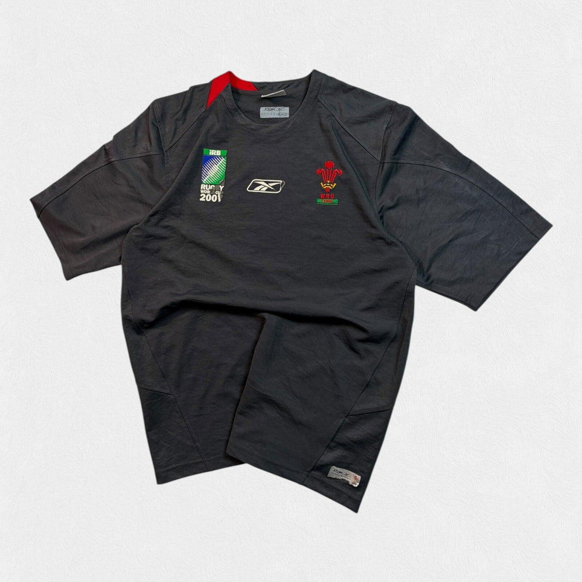 Vintage Wales 2007 world cup Reebok player away rugby shirt (XXL)