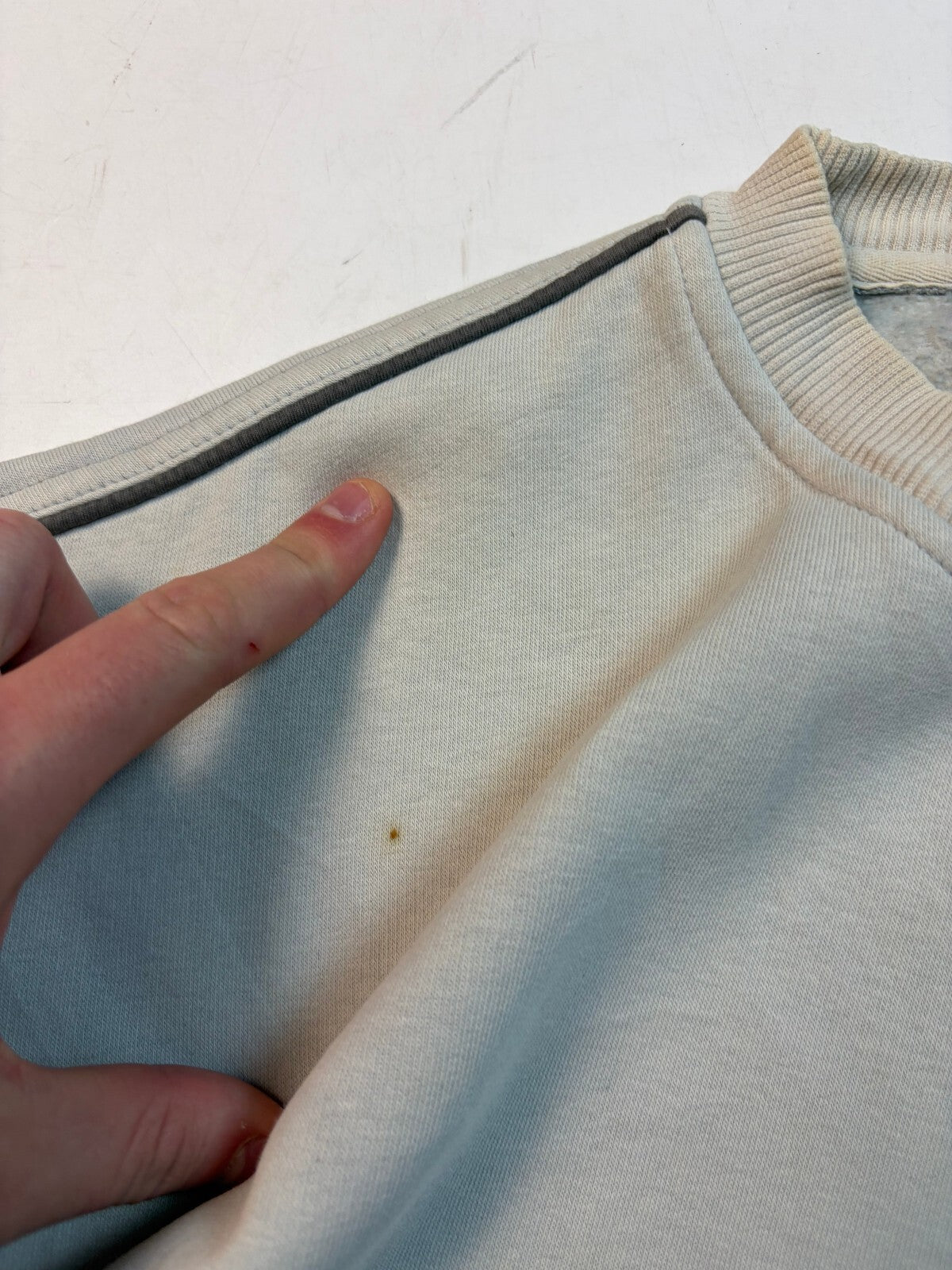 Vintage 90s Adidas centre logo sweatshirt (L)