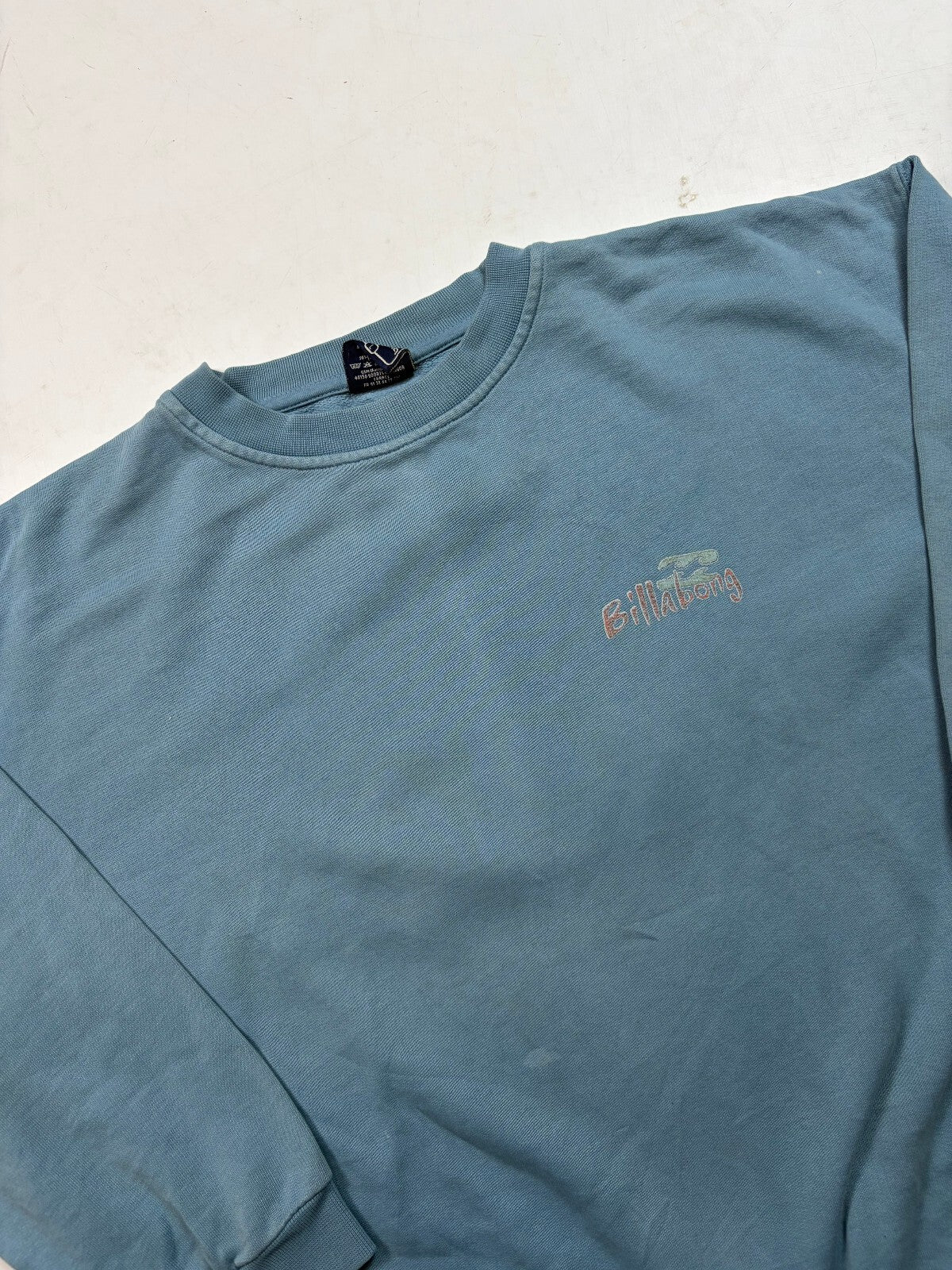 Vintage Y2K Billabong Skateboarding graphic sweatshirt (L)