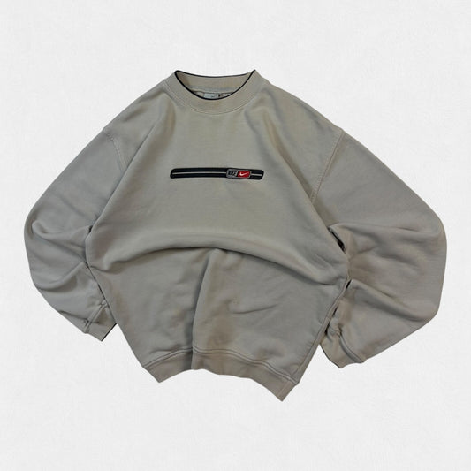 Vintage Y2K Nike graphic sweatshirt (S)