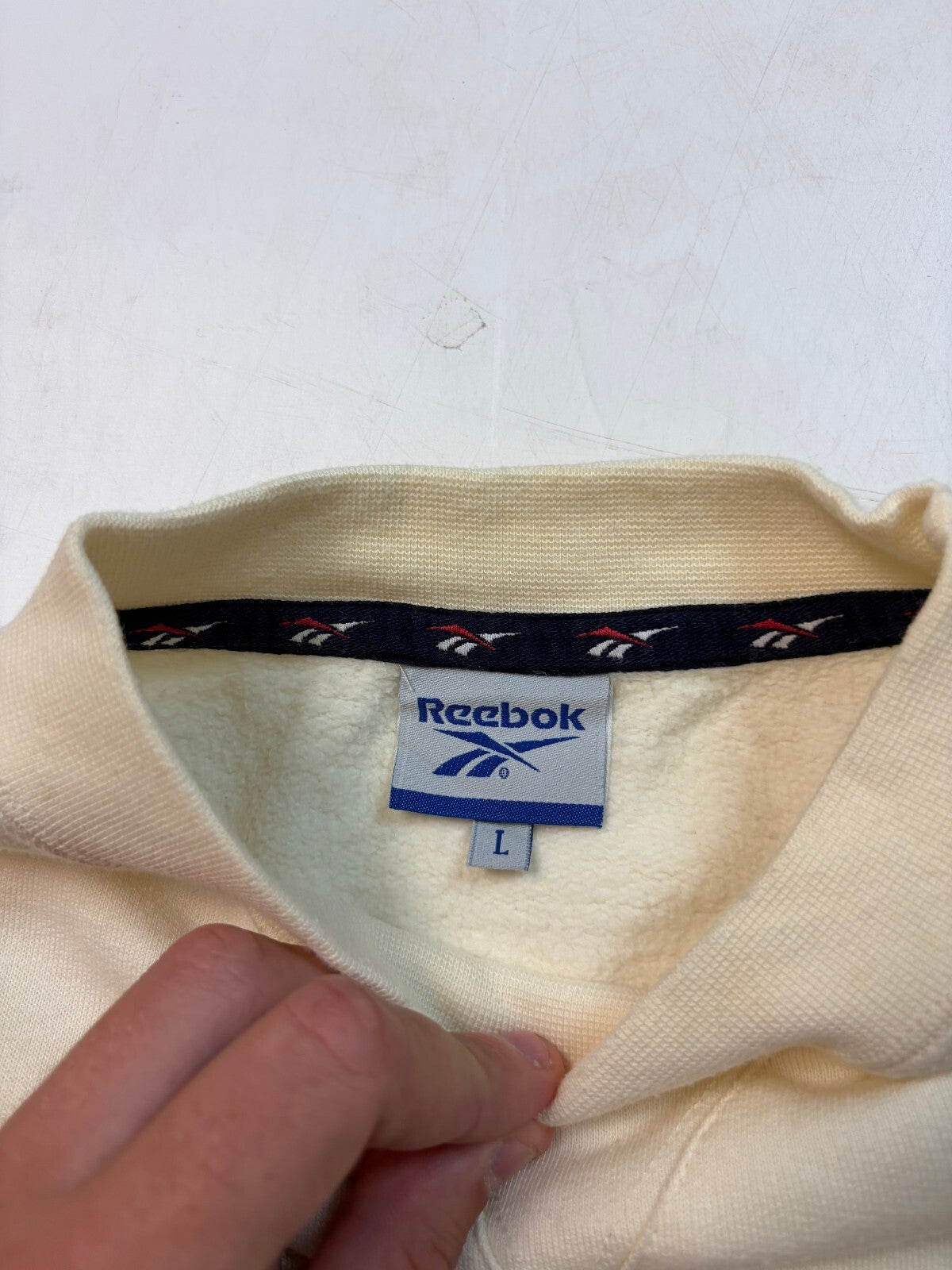 Vintage Y2K Reebok small logo sweatshirt (L)