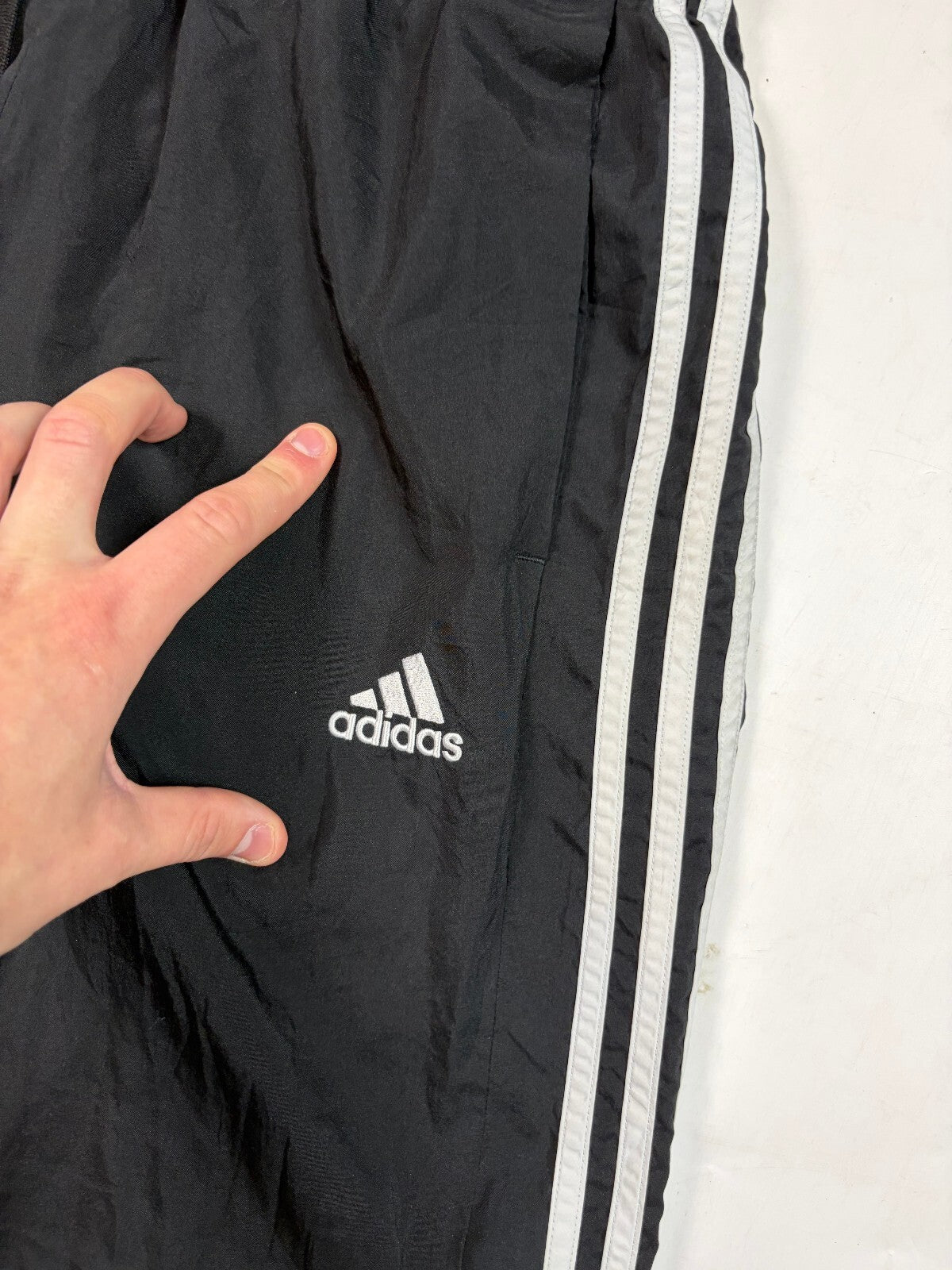 Vintage Y2K adidas side stripe baggy track pants (M)