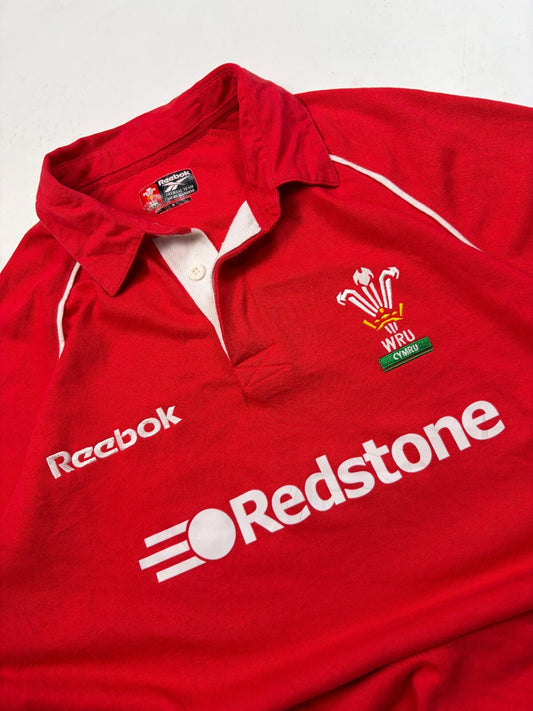 Vintage Wales 2001/02 Reebok rugby union shirt (M)