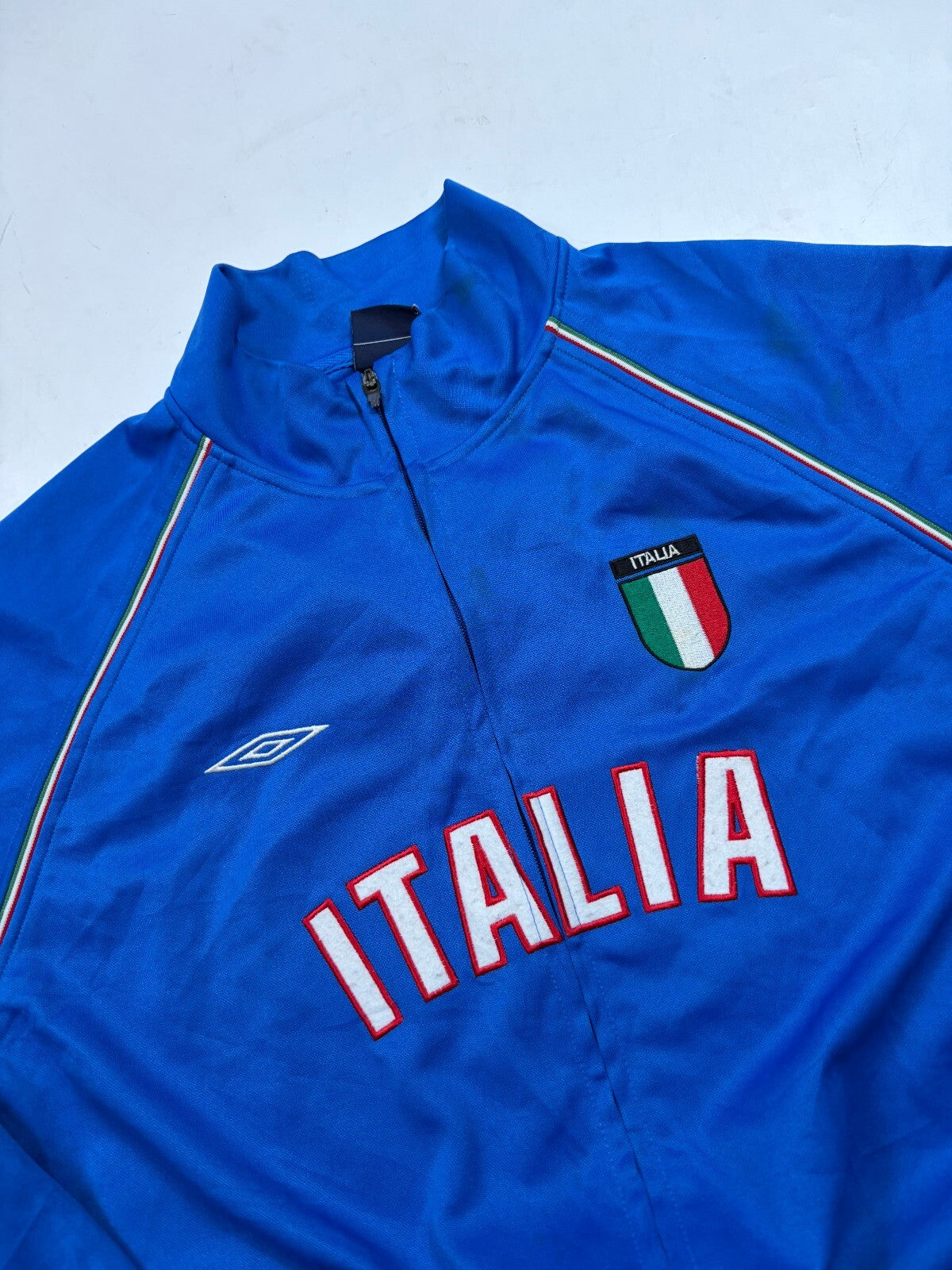 Vintage 2000s Italy Umbro football track jacket (M)