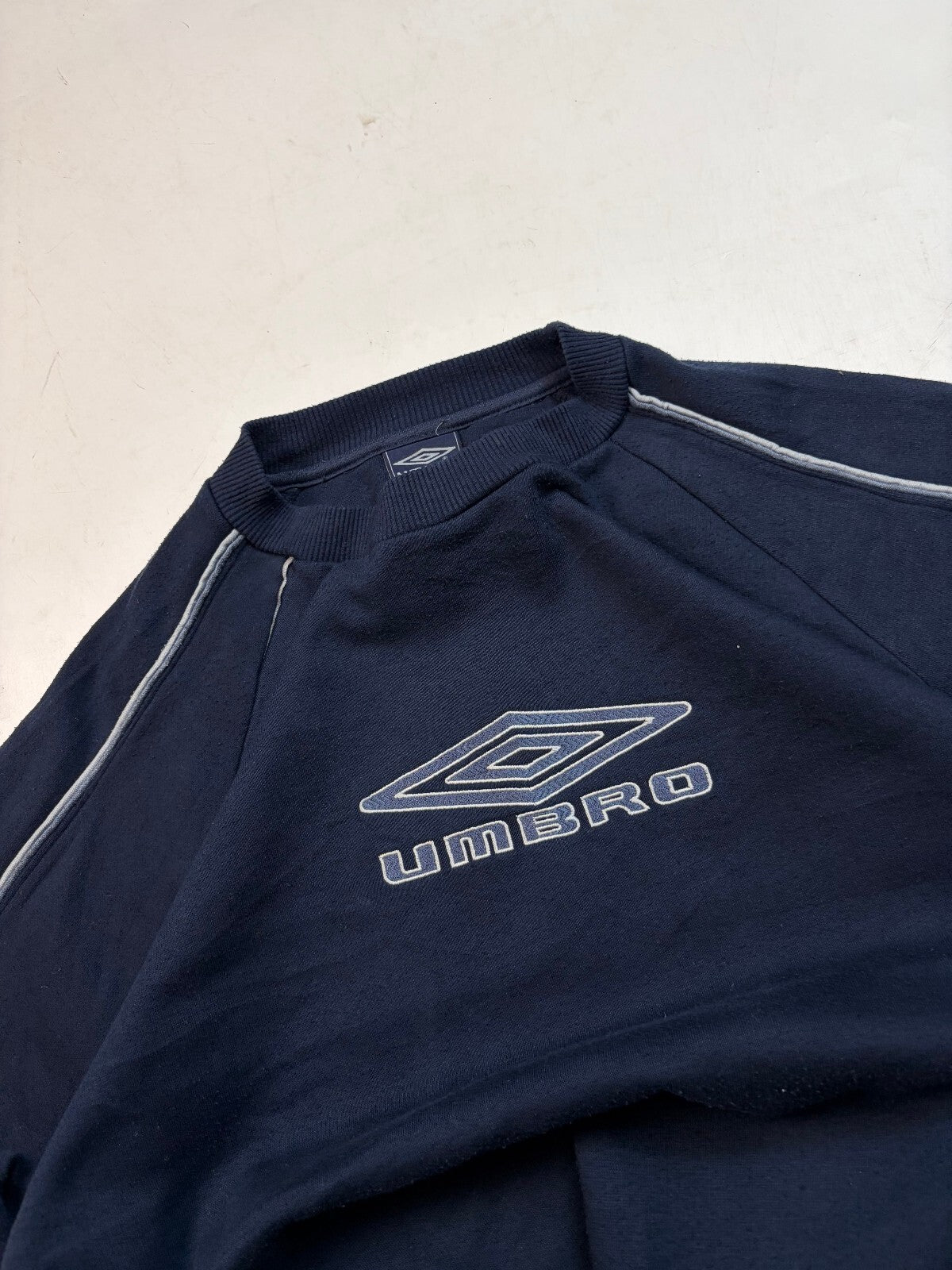 Vintage Y2K Umbro centre logo sweatshirt (XL)