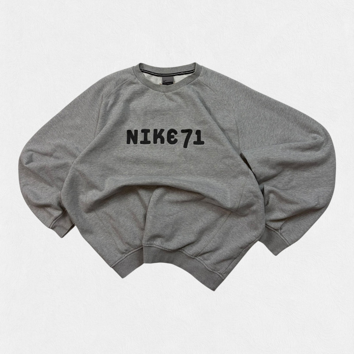 Vintage Y2K Nike spell out sweatshirt (XL)