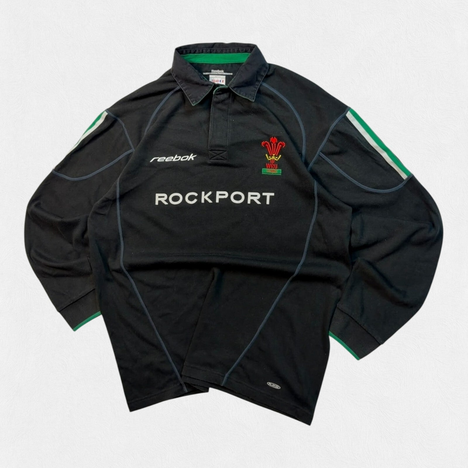 Vintage Wales 2002-04 Reebok away rugby shirt (S)