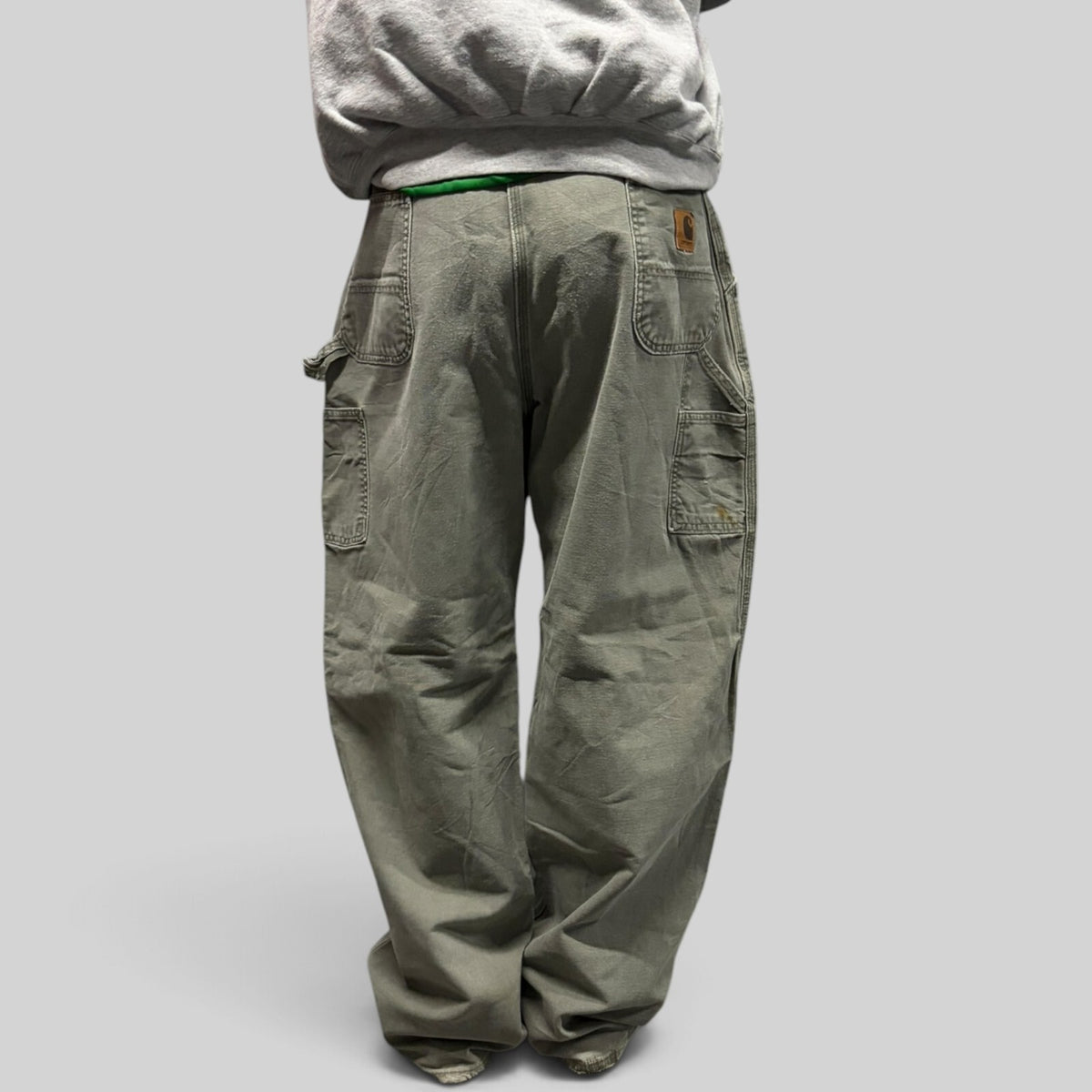 Vintage Carhartt baggy carpenter pants (W42)