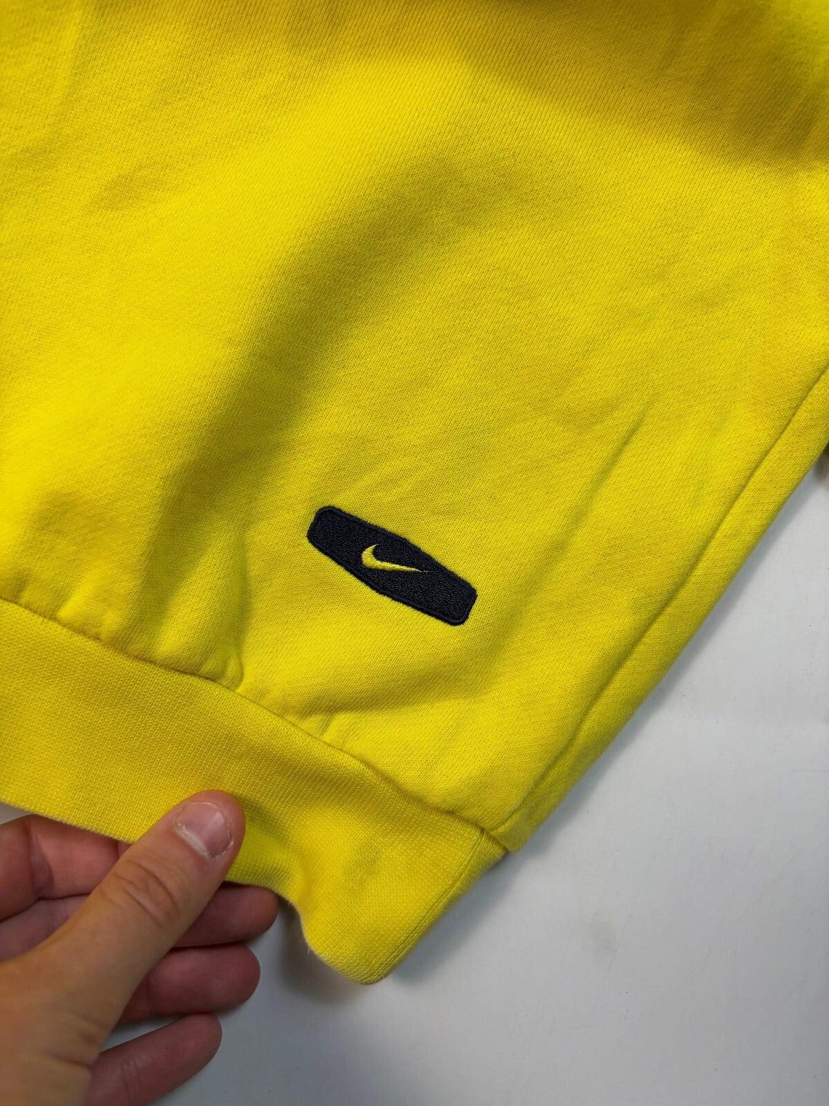 Vintage 90s Nike spell out sweatshirt (M)