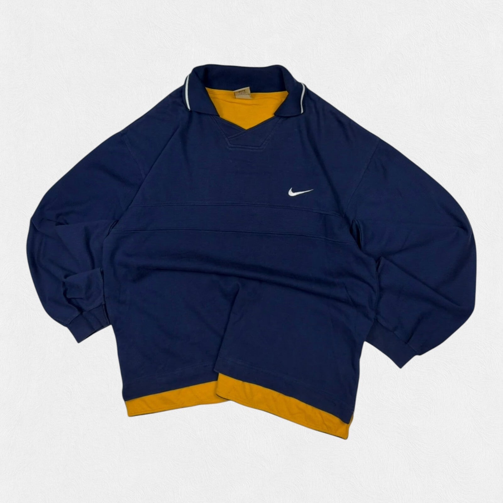 Vintage 90s Nike collared sweatshirt (L)