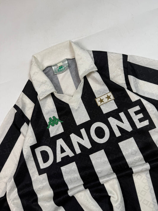 Vintage Juventus 1992-94 Kappa home football shirt (M)