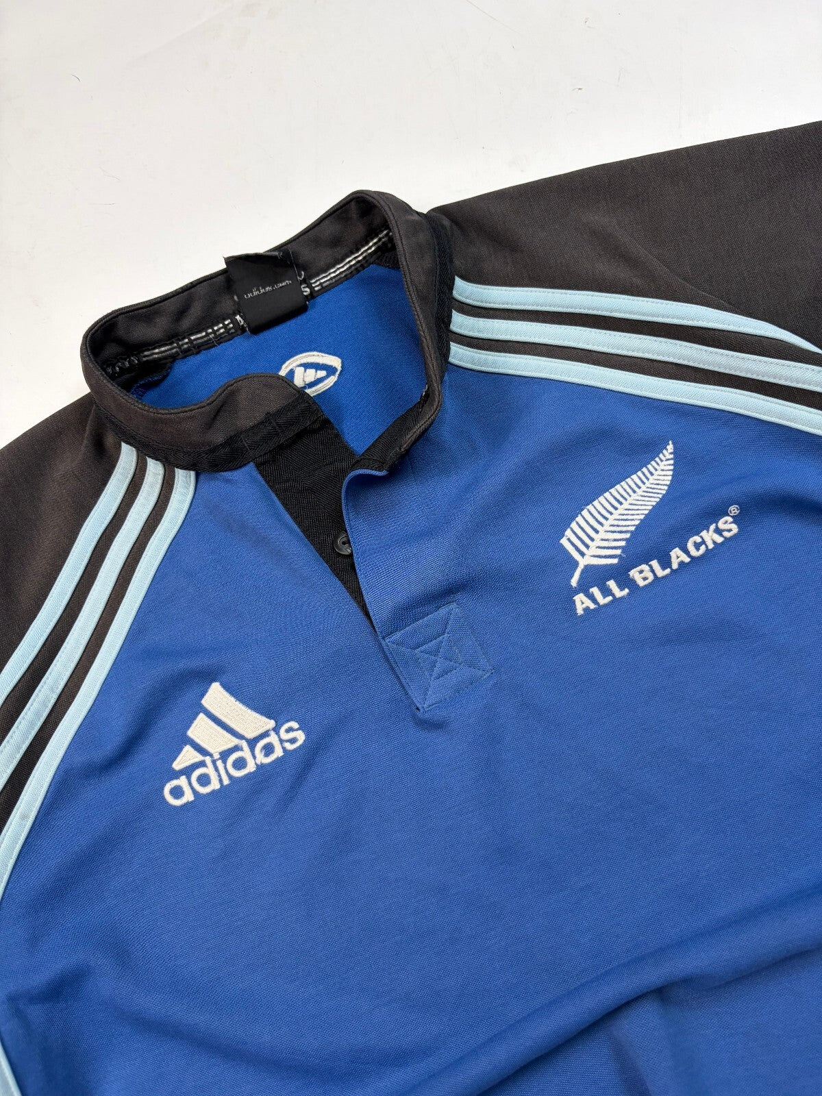 Vintage New Zealand 2003/04 Adidas training rugby union shirt (XL)