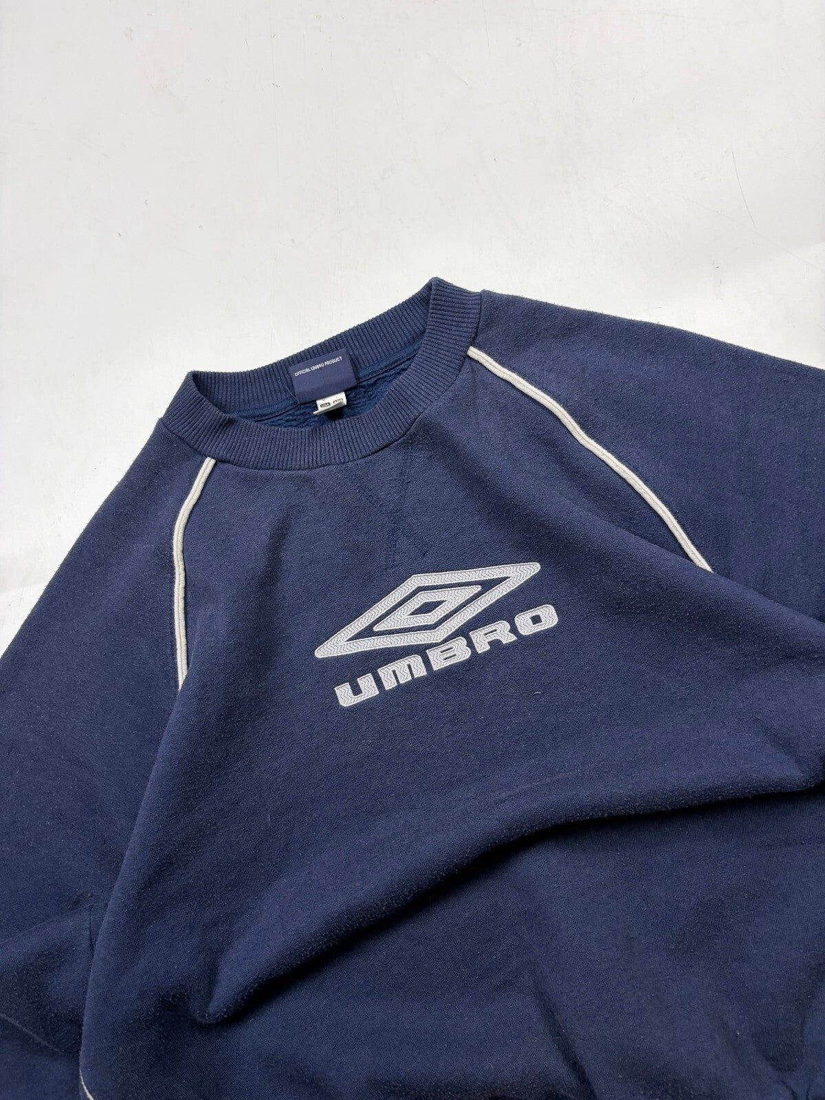 Vintage Y2K Umbro centre logo sweatshirt (M)