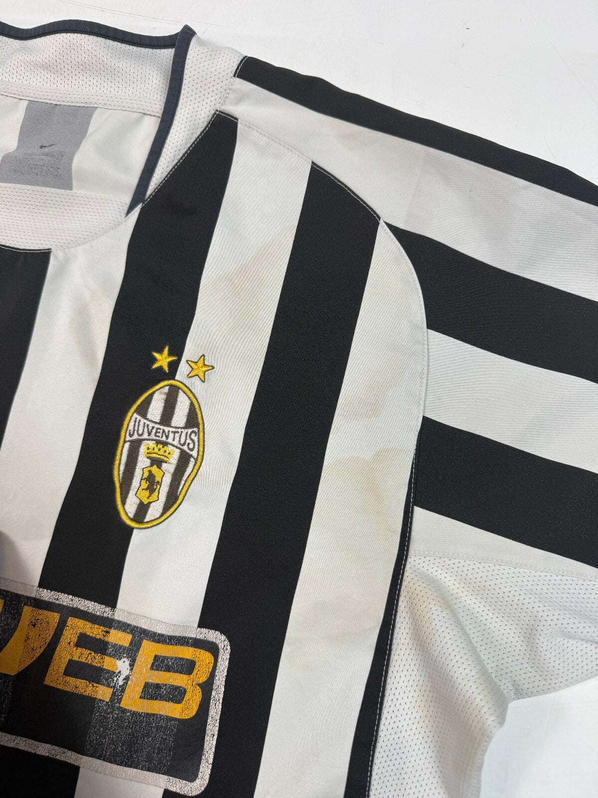 Vintage Juventus 2003/04 Nike home football shirt (L)