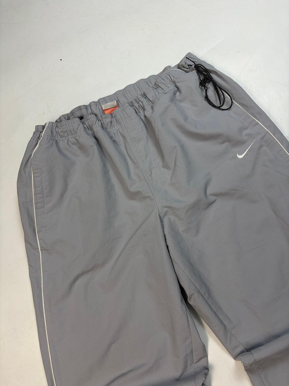 Vintage Y2K Nike baggy track pants (XL)