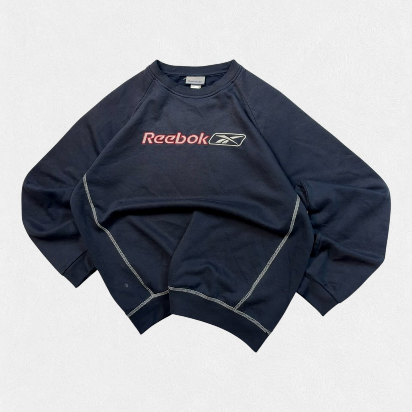 Vintage Y2K Reebok spell out sweatshirt (M)