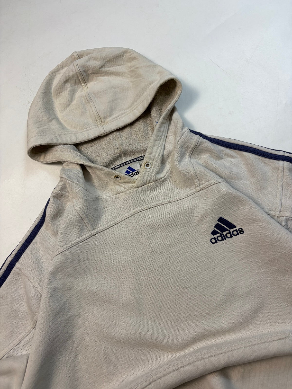 Vintage 90s adidas small logo hoodie (L)