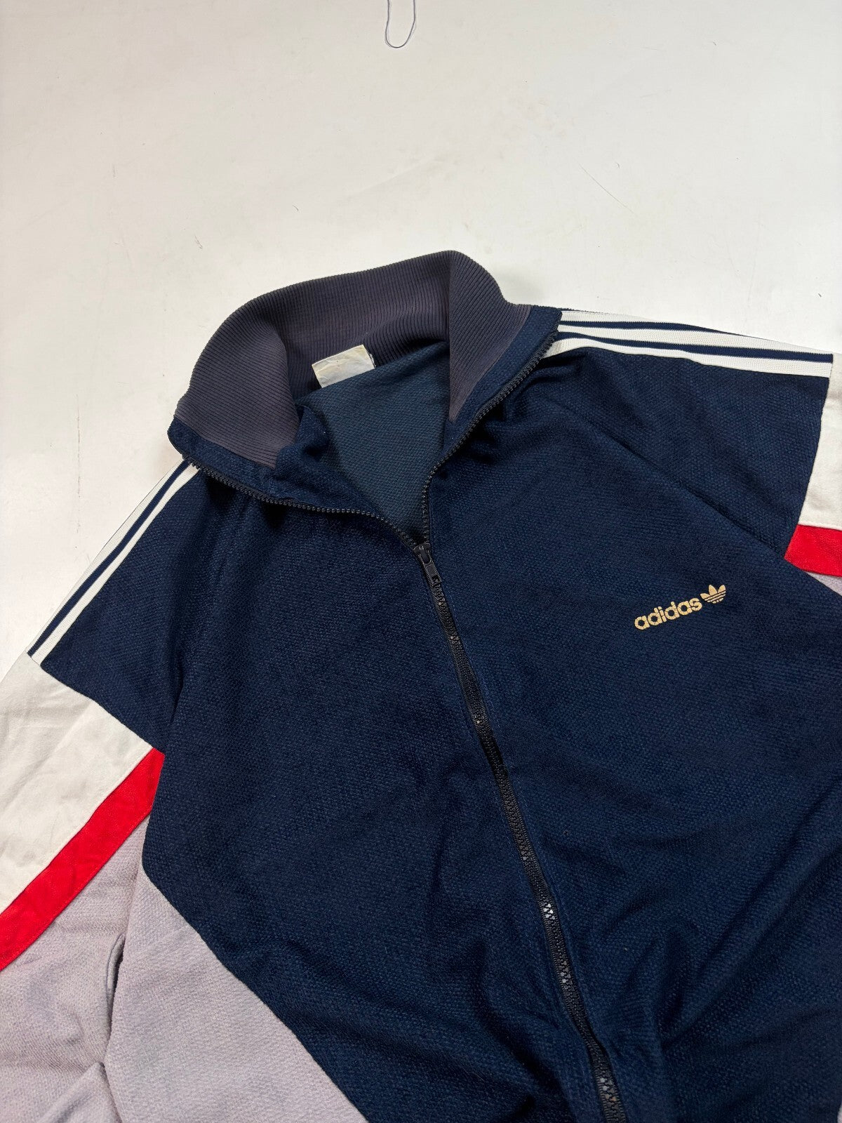 Vintage 80s adidas originals ventex velour track top (XL)