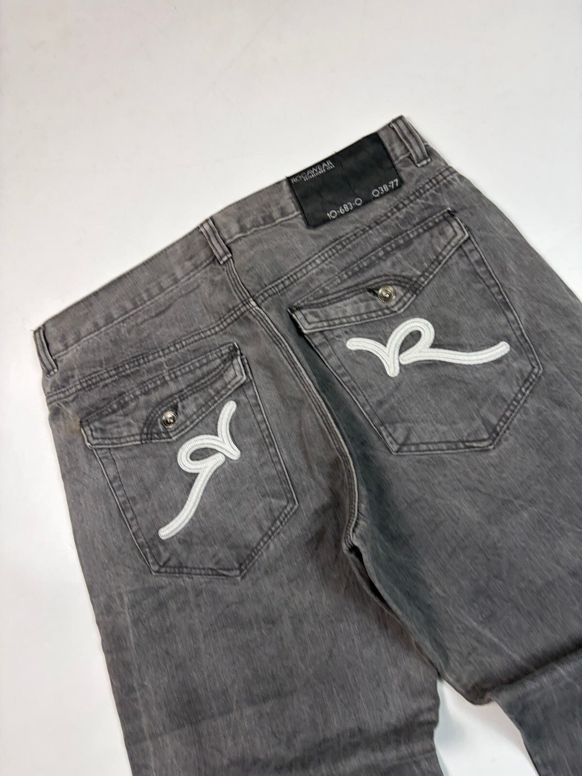 Vintage Y2K Rocawear cropped baggy hip hop jeans (W36)