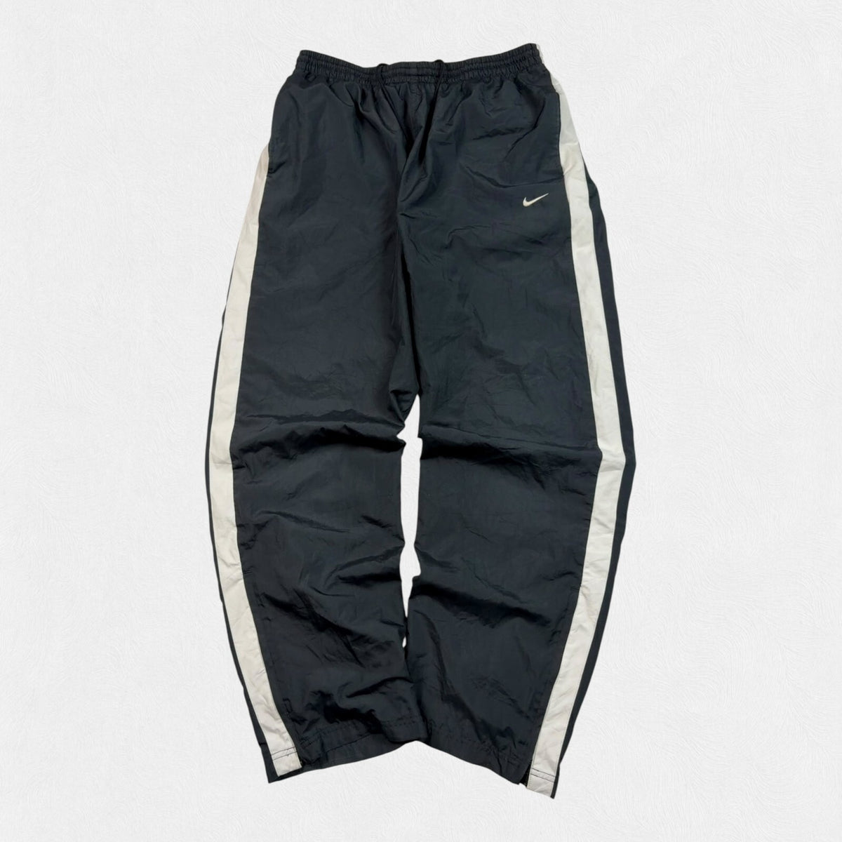 Vintage Y2K Nike side stripe baggy track pants (L)