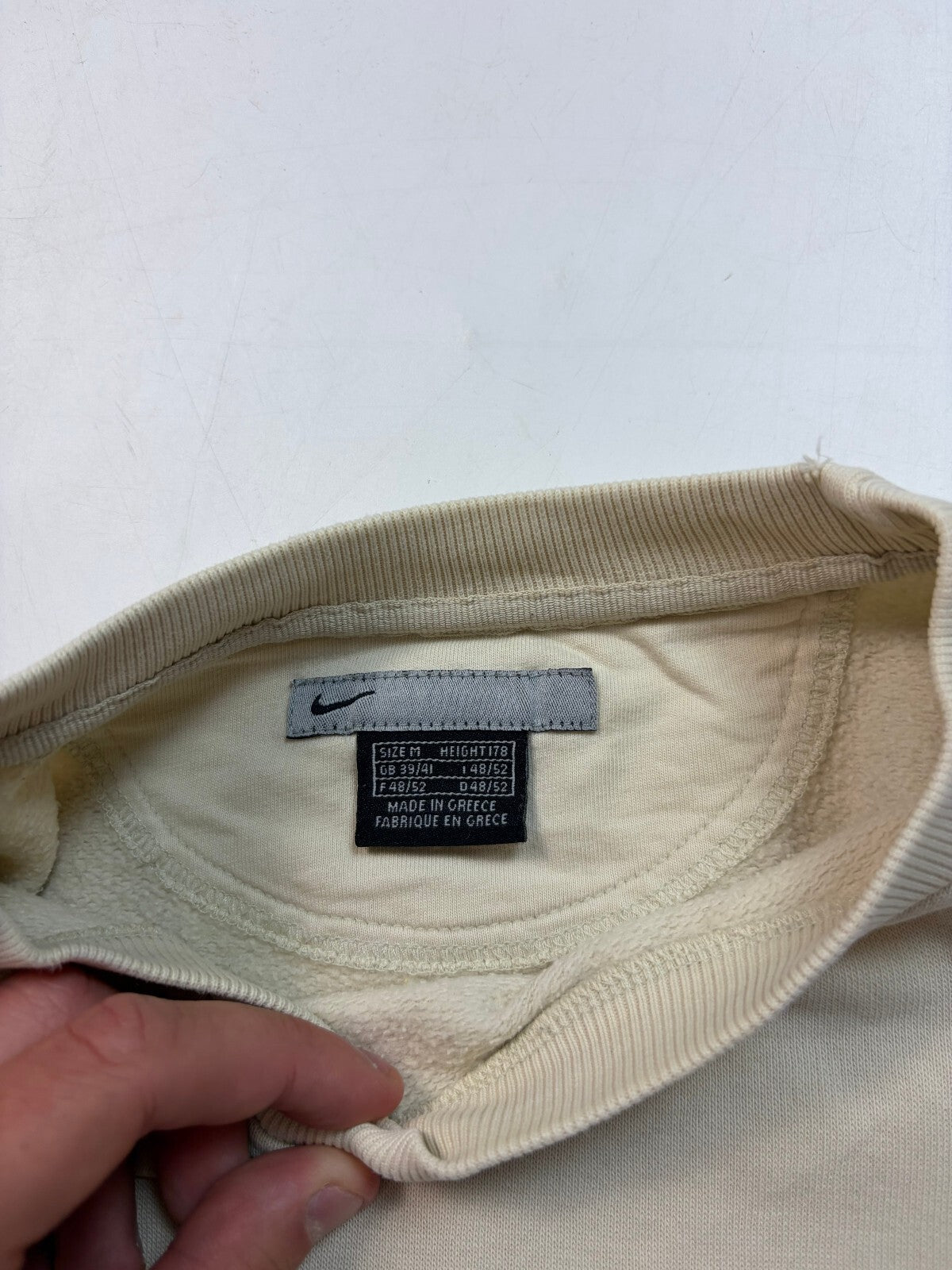 Vintage Y2K Nike mini swoosh sweatshirt (M)