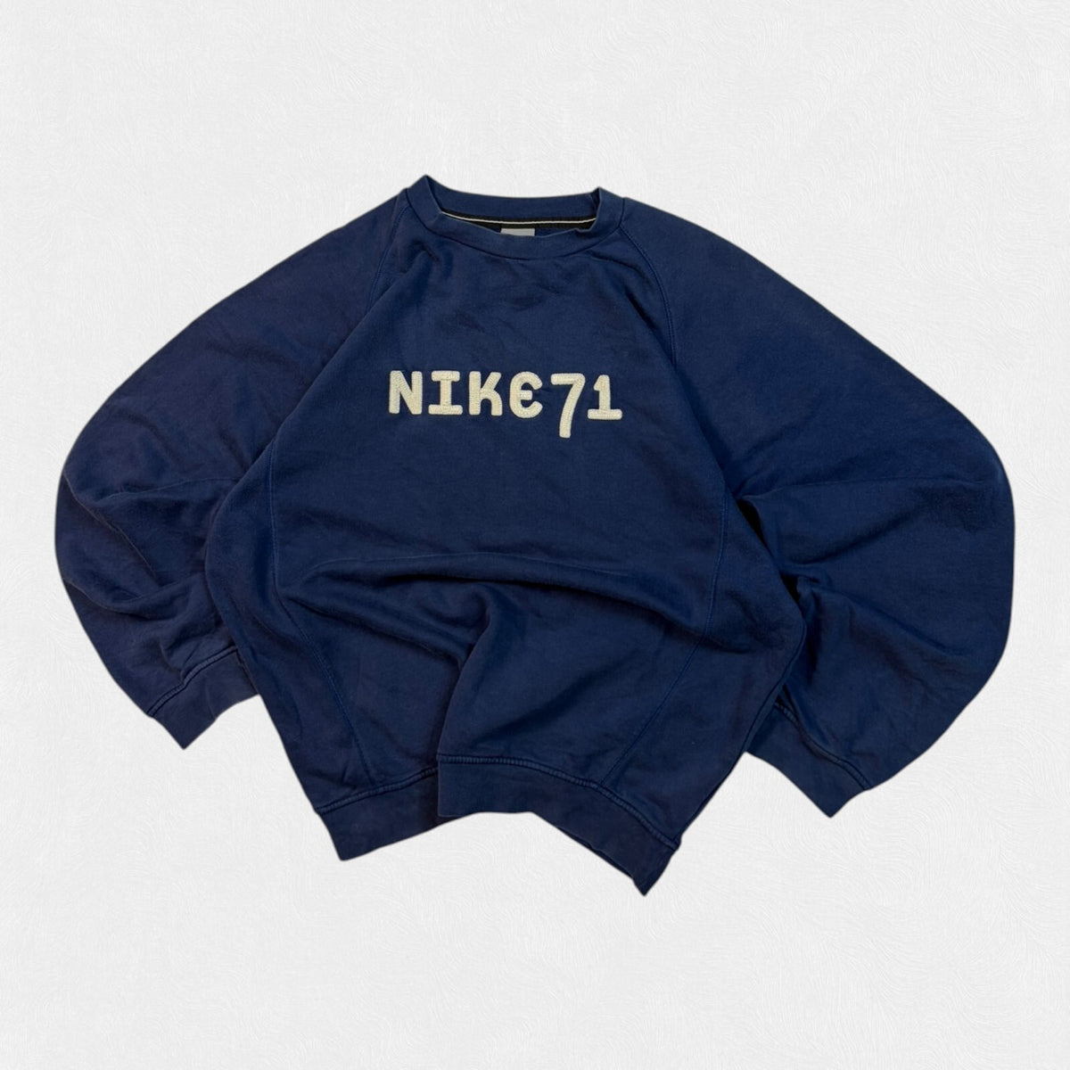 Vintage Y2K Nike spell out sweatshirt (L)