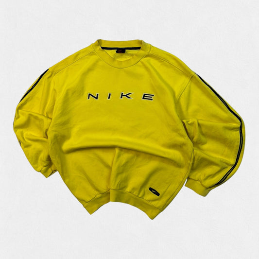Vintage 90s Nike spell out sweatshirt (M)