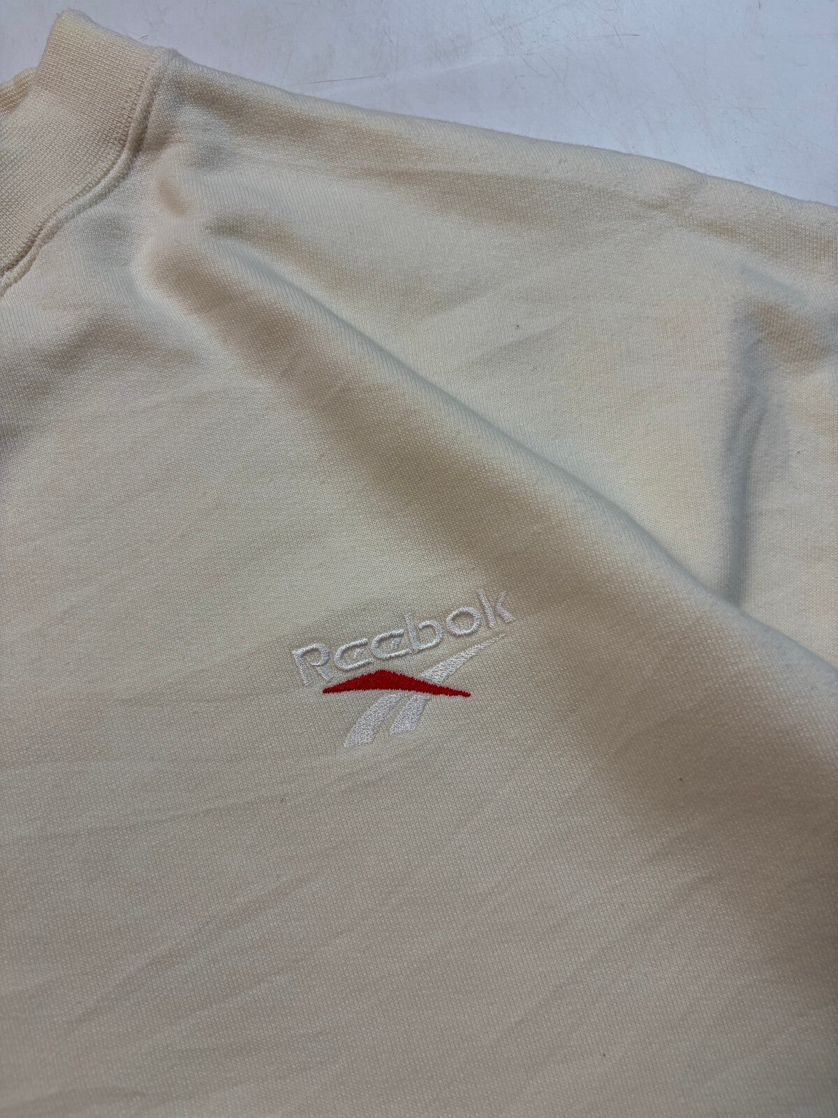 Vintage Y2K Reebok small logo sweatshirt (L)